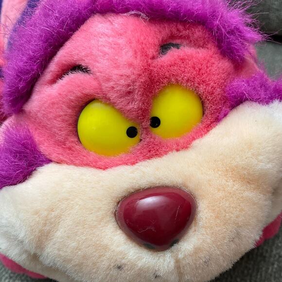 Walt Disney World Cheshire Cat Alice In Wonderland Disneyland 17" Pink Plush Cat - Picture 2 of 10